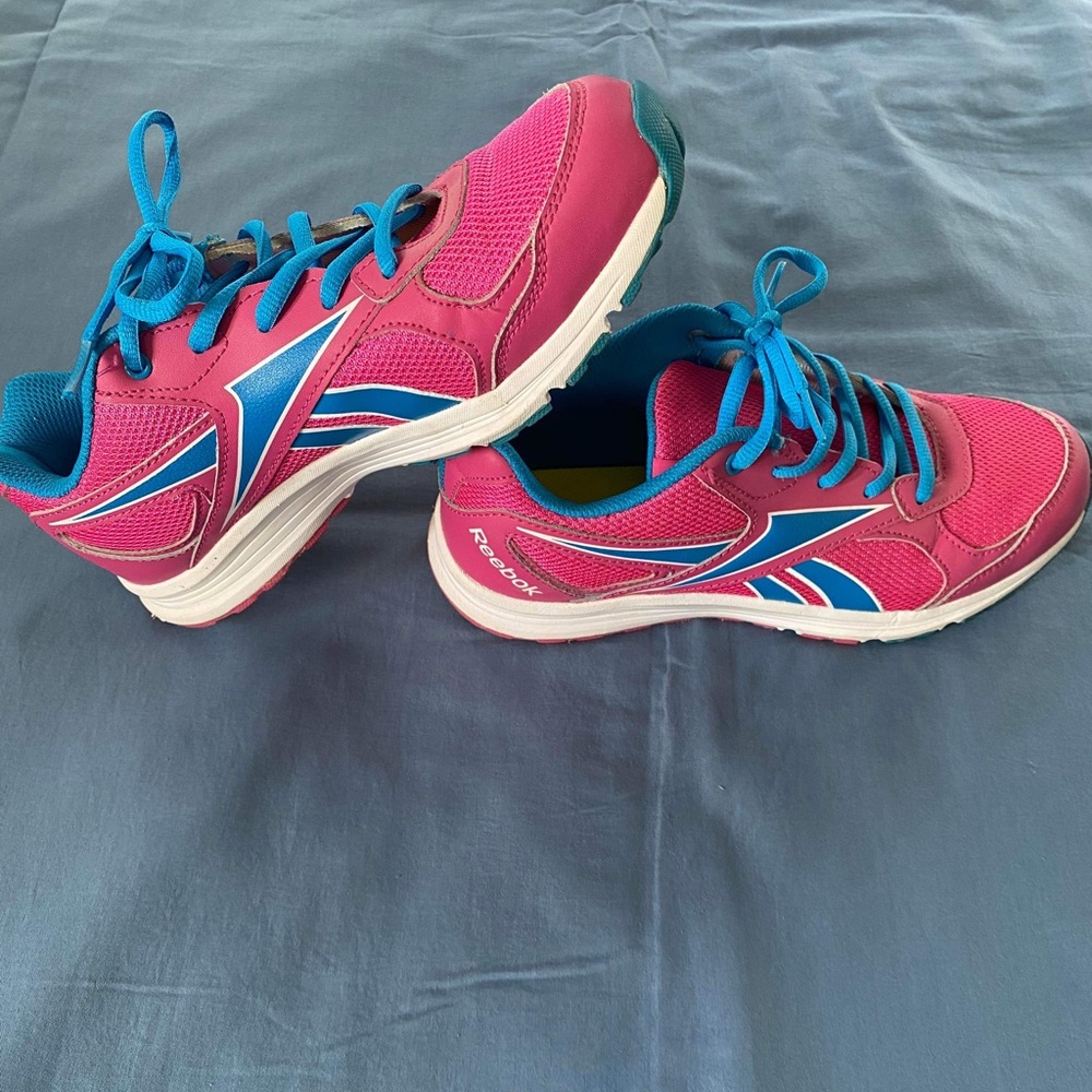 Reebok sneakers - Picture 2 of 3